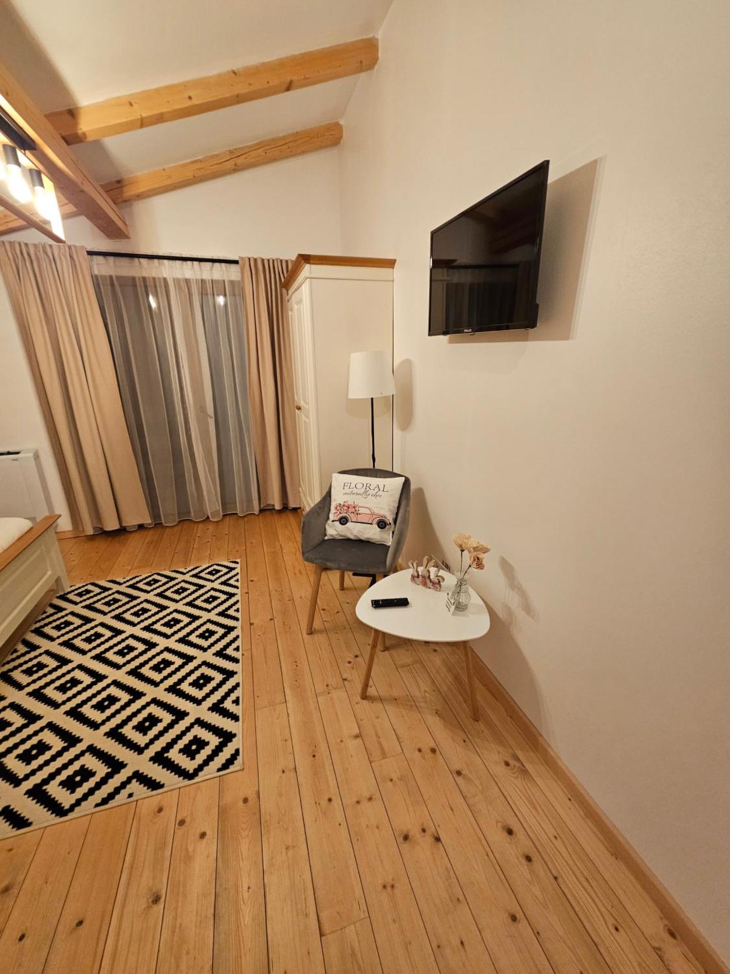 Отель Casa Mara Вишеу-де-Сус Экстерьер фото